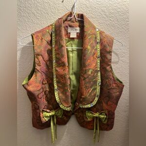 Paisley Patterned Vest with Green Accents